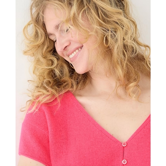 44. J.Crew Featherweight cashmere V-neck T-shirt - Picture 3 of 7